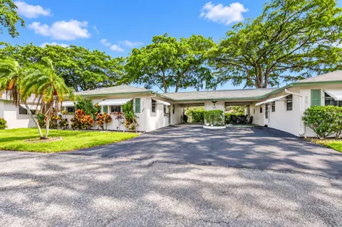 843 Meadowlark Ln, Delray Beach, FL 33445