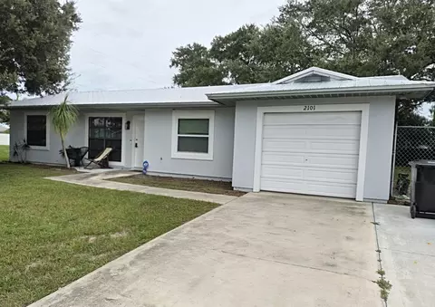 2101 SW Idaho Ln, Port Saint Lucie, FL 34953