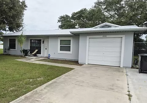 2101 SW Idaho Ln, Port Saint Lucie, FL 34953