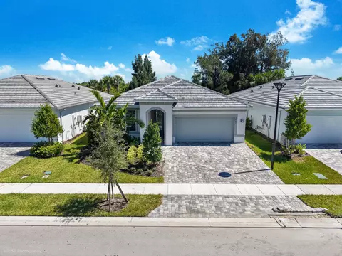 8442 Pequod Ave, Vero Beach, FL 32967