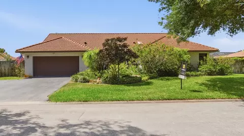 11299 NW 10th Mnr, Coral Springs, FL 33071