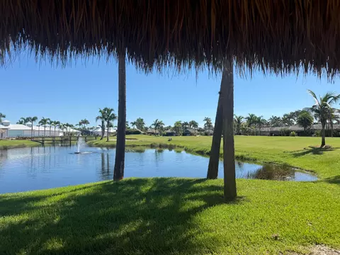 353 NW Foursome Ln, Port St Lucie, FL 34986