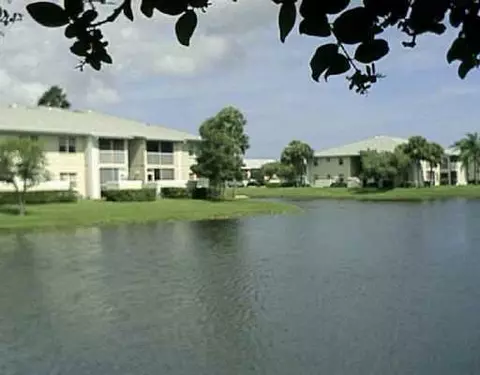 1531 Southeast Royal Green Circle #R-206, Port Saint Lucie, FL 34952