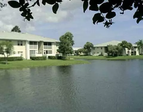 1531 Southeast Royal Green Circle #R-206, Port Saint Lucie, FL 34952