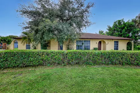 110 Meadowlark Dr, Royal Palm Beach, FL 33411