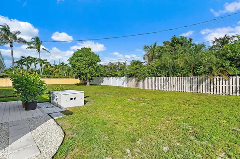 Exterior - 3437 Palm Ct, Jupiter, FL 33469 photo 8 of 8