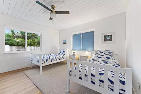 Bedroom - 3437 Palm Ct, Jupiter, FL 33469 photo 2 of 3