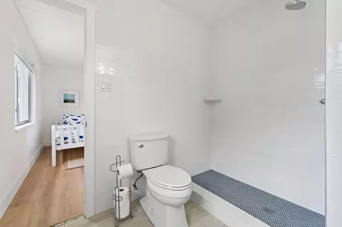 Bath - 3437 Palm Ct, Jupiter, FL 33469 photo 1 of 3