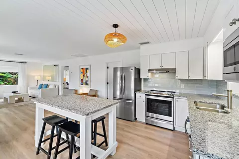 Kitchen - 3437 Palm Ct, Jupiter, FL 33469 photo 1 of 2