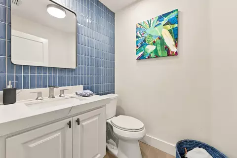 Bath - 4102 Community Dr, Jupiter, FL 33458 photo 1 of 6