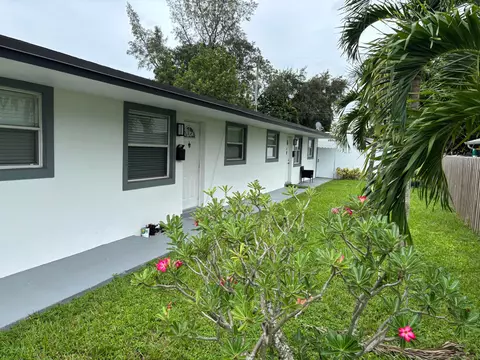 2234 Liberty St, Hollywood, FL 33020