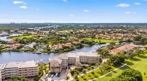 View/Area - 16910 Bay St #E501, Jupiter, FL 33477 photo 2 of 6