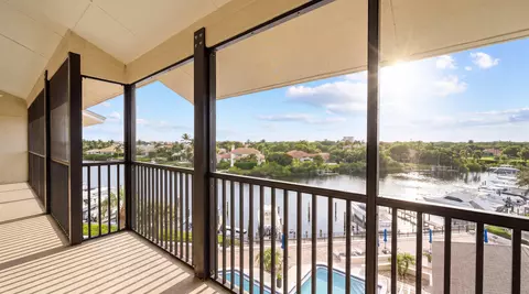 View/Area - 16910 Bay St #E501, Jupiter, FL 33477 photo 6 of 6