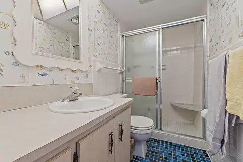 Bath - 755 Saturn St #H206, Jupiter, FL 33477 photo 1 of 2
