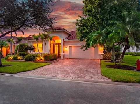 11715 SW Mountain Ash Cir, Port Saint Lucie, FL 34987