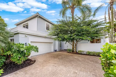 5863 Waterford, Boca Raton, FL 33496