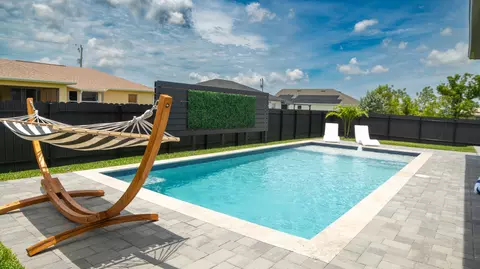 326 NW 21st Ter, Cape Coral, FL 33993