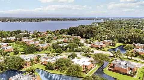 View/Area - 825 Center St #30B, Jupiter, FL 33458 photo 1 of 28