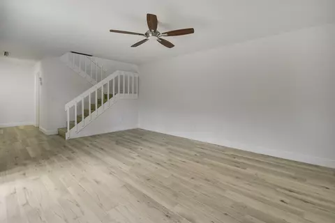 Living - 825 Center St #30B, Jupiter, FL 33458 photo 6 of 8