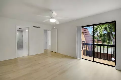 Bedroom - 825 Center St #30B, Jupiter, FL 33458 photo 1 of 6