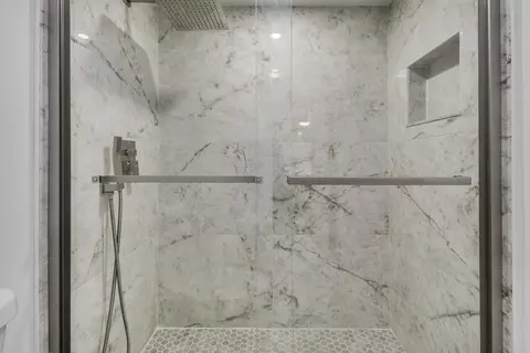 Bath - 825 Center St #30B, Jupiter, FL 33458 photo 3 of 5