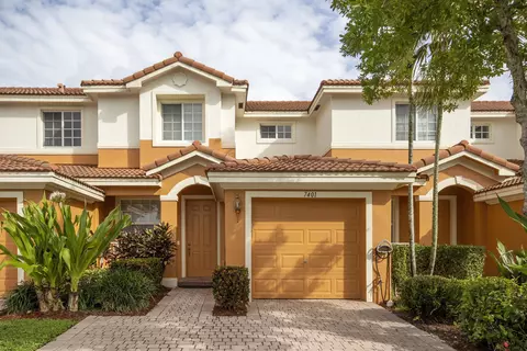 7401 Sarentino Ln #211, Boynton Beach, FL 33437