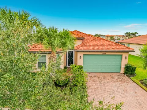 12063 SW Bennington Cir, Port Saint Lucie, FL 34987