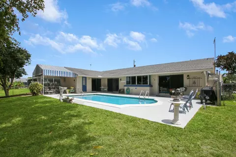 1210 SW 26th Ave, Boynton Beach, FL 33426