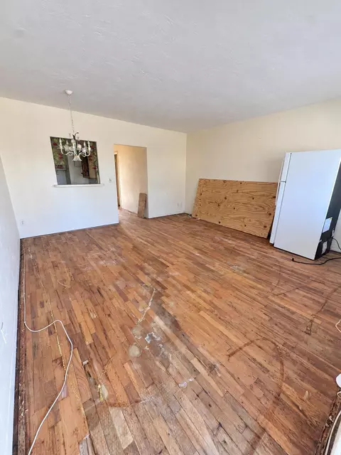 600 Layne Blvd #211, Hallandale Beach, FL 33009