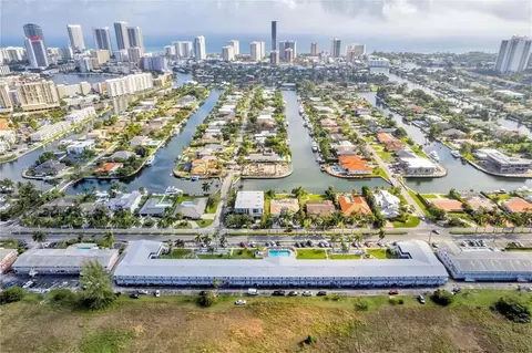 600 Layne Blvd #211, Hallandale Beach, FL 33009