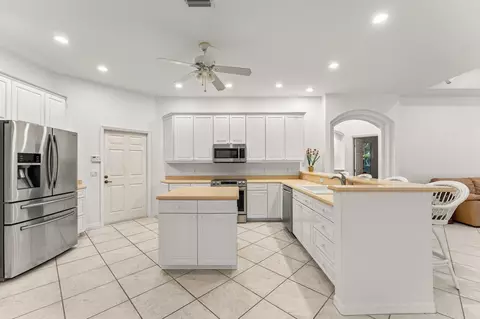 Kitchen - 3650 SE Sea Point Ct, Stuart, FL 34997 photo 1 of 2