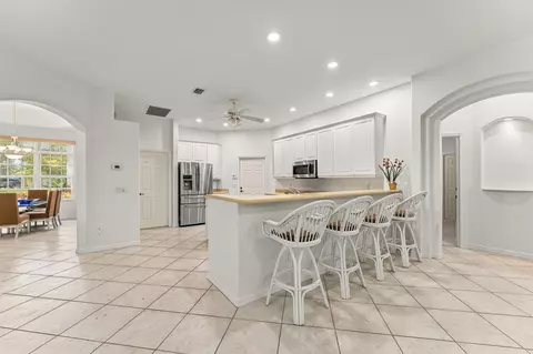 Kitchen - 3650 SE Sea Point Ct, Stuart, FL 34997 photo 2 of 2