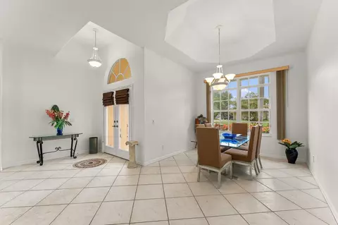 Entry Way - 3650 SE Sea Point Ct, Stuart, FL 34997 photo 2 of 2