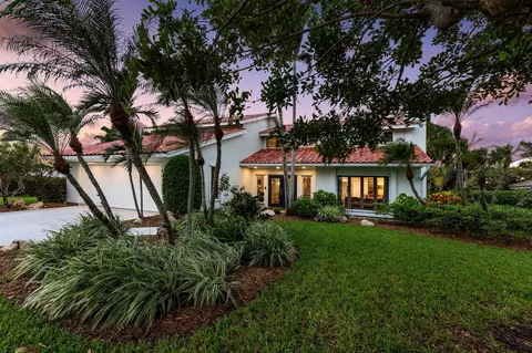 Exterior - 4304 SE Fairway E, Stuart, FL 34997 photo 3 of 7