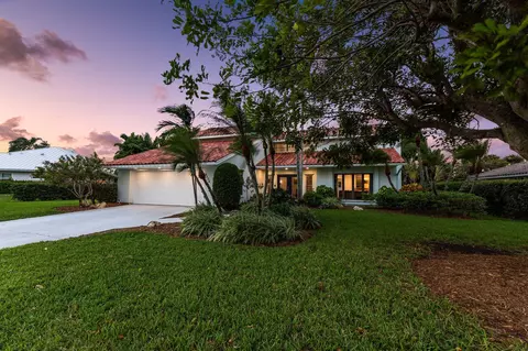 Exterior - 4304 SE Fairway E, Stuart, FL 34997 photo 6 of 7