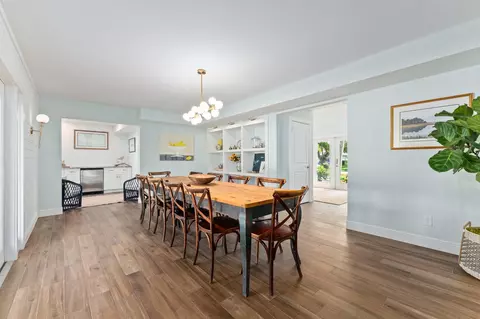 Dining - 4304 SE Fairway E, Stuart, FL 34997 photo 4 of 6