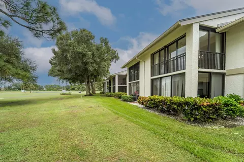 12910 Briarlake Dr #C202, West Palm Beach, FL 33418
