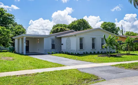 4830 NW 18th St, Lauderhill, FL 33313