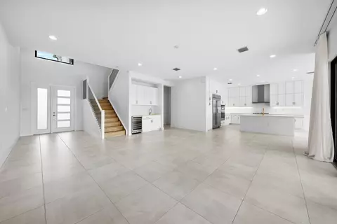 Living - 8095 Crystal Downs Ave, Boca Raton, FL 33434 photo 5 of 8