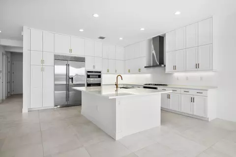 Kitchen - 8095 Crystal Downs Ave, Boca Raton, FL 33434 photo 2 of 2
