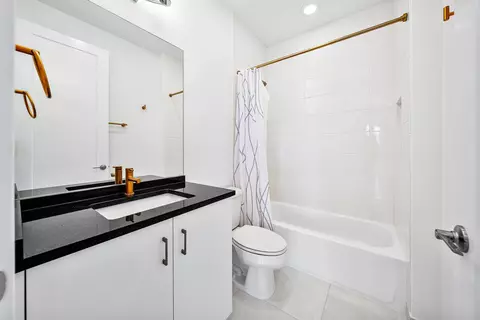 Bath - 8095 Crystal Downs Ave, Boca Raton, FL 33434 photo 4 of 5