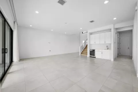 Living - 8095 Crystal Downs Ave, Boca Raton, FL 33434 photo 4 of 8