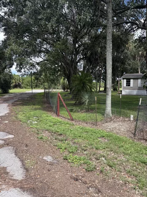 1415 Forest Ln, Clewiston, FL 33440 photo 28