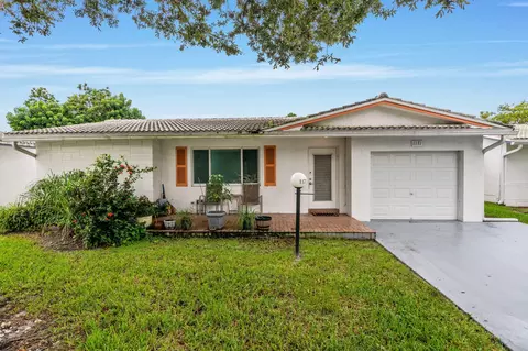 1171 NW 89th Ave, Plantation, FL 33322