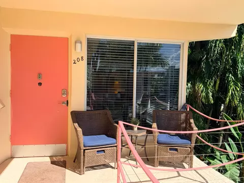 2825 NE 33rd Ave #208, Fort Lauderdale, FL 33308