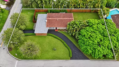 707 NW 24th St, Wilton Manors, FL 33311