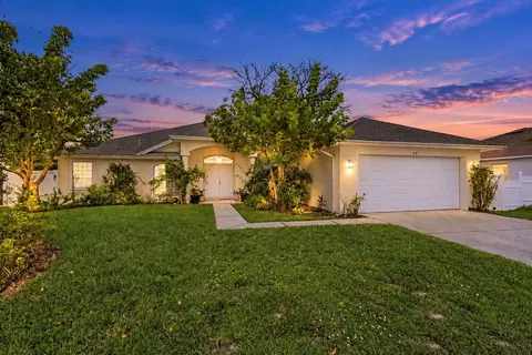 2082 SW Judith Ln, Port Saint Lucie, FL 34953