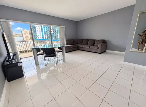 1965 S Ocean Dr #4H, Hallandale Beach, FL 33009