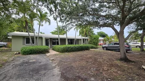1401 NE 21st St #1-2, Wilton Manors, FL 33305