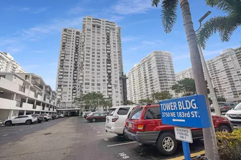 2750 NE 183rd St #1801, Aventura, FL 33160